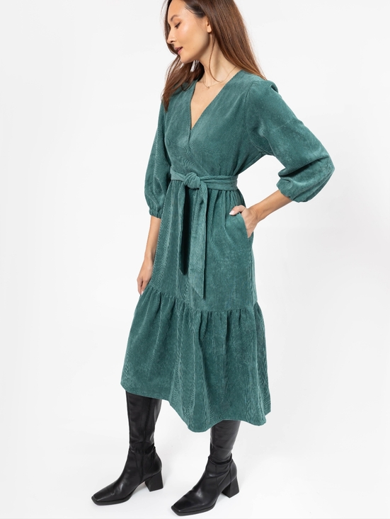Smash + Tess Dresses & Skirts - Smash + Tess Calista Corduroy Midi Dress In Posy Green NEW